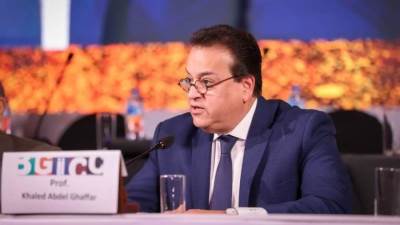 وزير الصحة يستعرض جهود مصر في التصدي لمكافحة أورام سرطان الثدي بين السيدات