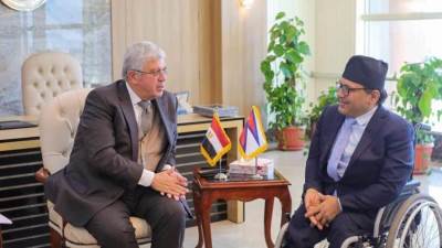 وزير التعليم العالي يستقبل سفير نيبال بالقاهرة