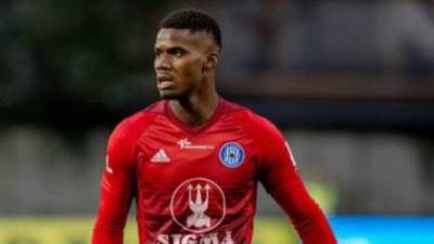فلوران بولولو لاعب سيجما التشيكي يعلن انضمامه للأهلى على فيس بوك