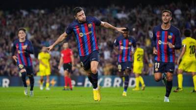 ليفاندوفسكي وفيران توريس خارج قائمة برشلونة أمام خيتافي غداَ