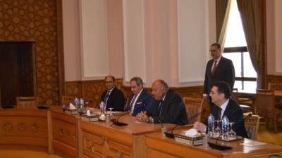 سامح شكرى يستقبل أعضاء إدارة المجلس المصرى للشئون الخارجية