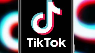 تحذير من تحد على" تيك توك" يتسبب في تسمم دوائي للتلاميذ