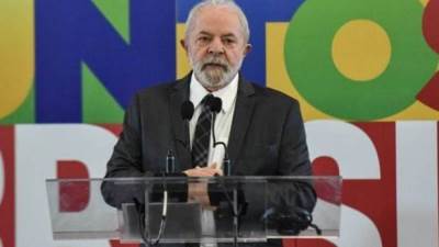 الرئيس البرازيلي" لولا دا سيلفا" يقيل قائد الجيش