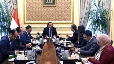 رئيس الوزراء يستعرض مع رئيس هيئة الاستثمار تحسين مناخ الاستثمار في مصر