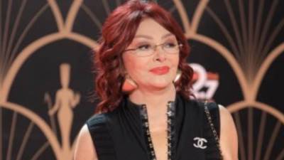 نبيلة عبيد: تكريم الرئيس لياسر جلال يفرح وكلنا لازم ندعم صندوق تحيا مصر