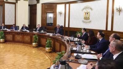 رئيس الوزراء يتابع موقف تطبيق منظومة الشحن المسبق "ACI"