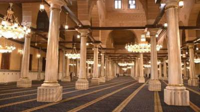 كبار القراء الإذاعيين يحيون صلاة التهجد بمسجد الإمام الحسين رمضان المقبل