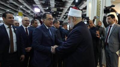 رئيس الوزراء يزور جناح الأزهر بمعرض القاهرة الدولى للكتاب فى دورته الـ"54"