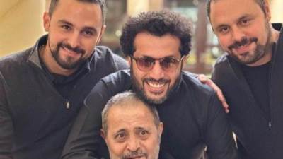 على أنغام "أي دمعة حزن لا".. تركي آل الشيخ يواسي جورج وسوف في وفاة نجله