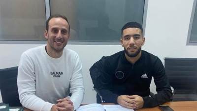 رسميًا.. قندوسي ينضم للأهلي لمدة 4 سنوات ونصف