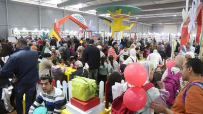 معرِض القاهرة 54 يستضيف أولى رحلات أبناء الإسكان "بديل العشوائيات" وينظم احتفالية للمواهب