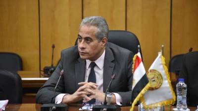 وزير القوى العاملة يتلقى وفد من وزارة الموارد البشرية والتنمية الاجتماعية السعودية