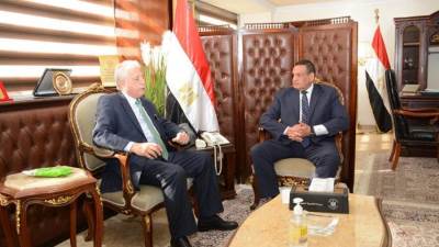 وزير التنمية يتابع مع محافظ جنوب سيناء مشروعات الخطة الاستثمارية للمحافظة