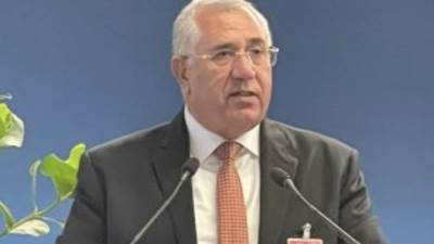 الزراعة: الإفراج عن 135 ألف طن أعلاف "الذرة وفول الصويا" بـ91 مليون دولار