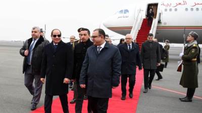 الرئيس السيسي يعود إلى أرض الوطن بعد جولة خارجية شملت الهند وأذربيجان وأرمينيا
