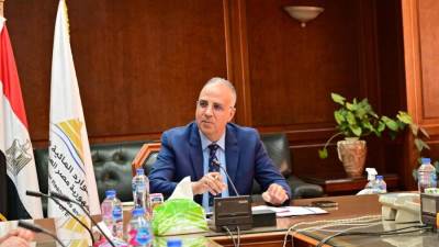 سويلم يلتقى السفير الألماني بالقاهرة لبحث التعاون فى مجال الموارد المائية