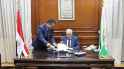 تعليم الجيزة: من يحجب نتيجة أى طالب لعدم سداد المصروفات يعرض نفسه للمساءلة