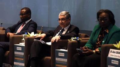 من داكار.. وزير الكهرباء يستعرض خطط مصر للتنمية في قطاع الطاقة المتجددة