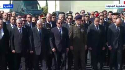 الرئيس السيسي يتقدم مشيعى جنازة الدكتور شريف إسماعيل