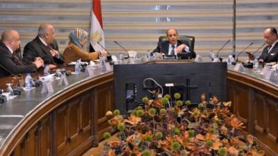 وزير الطيران يبحث مع ممثلي شركات الطيران الخاصة تعزيز دور القطاع الخاص في منظومة النقل الجوي