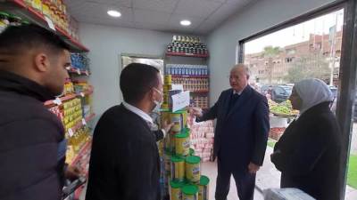 محافظ القاهرة يفتتح 4 منافذ جديدة لـ "أهلا رمضان " بالمعصرة والتبين