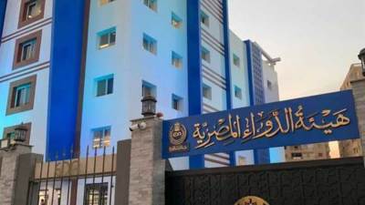 الحكومة تنفي وجود عجز في احتياجات المستشفيات الحكومية من الأدوية والمستلزمات الطبية