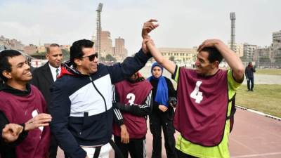 وزير الرياضة يشهد منافسات بطولة الجمهورية لألعاب القوى لقادرون بإختلاف