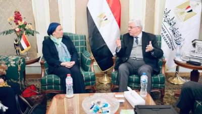 وزيرا التعليم العالي والبيئة يناقشان دعم سبل التعاون بين الوزارتين 