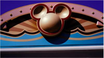 ديزنى تسرح 7000 موظف لتوفير 5.5 مليار دولار