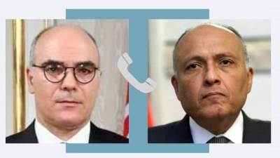 وزير الخارجية يهنئ وزير خارجية تونس الجديد بمنصبه