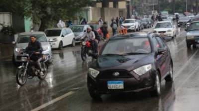 الأرصاد: أمطار بالسواحل الشمالية وشبورة على الطرق