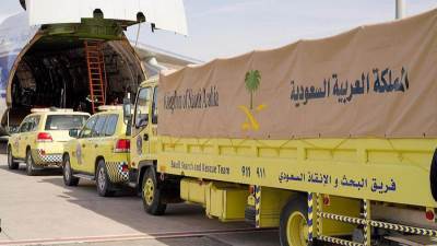 مغادرة الطائرتين الإغاثيتين الرابعة والخامسة ضمن الجسر الجوي تحملان فريق البحث والإنقاذ السعودي