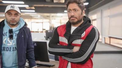 تامرحسني يتطوع مع الهلال الأحمر في أكبر حملة تبرعات للشعب السوري