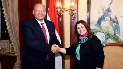 وزيرة الهجرة تلتقي قنصل عام مصر في شيكاجو لبحث التعاون والتنسيق المشترك