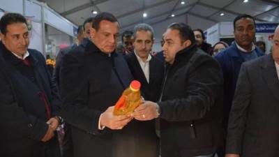وزير التنمية المحلية يختتم زيارته للغربية بتفقد معرض "اهلا رمضان" 