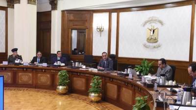 رئيس الوزراء يتابع خطط التنمية في محافظة شمال سيناء