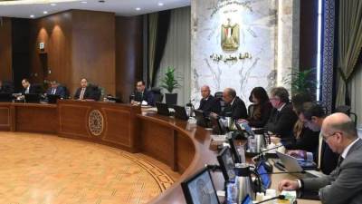 مدبولي: هدفنا توطين وتعميق صناعة السيارات في مصر خاصة المركبات الكهربائية