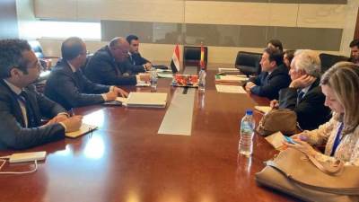 وزير الخارجية ونظيره الإسباني يبحثان عدد من القضايا الإقليمية والدولية