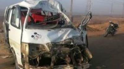 مصرع 6 أشخاص وإصابة 3 فى تصادم ميكروباص مع ربع نقل بصحراوى إسماعيلية