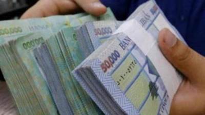 الدولار يسجل 80 ألف ليره لبنانية في السوق السوداء
