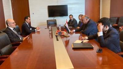 وزير الخارجية يلتقي مع وزير خارجية تونس