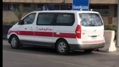 جثمان مرسي عطا الله يغادر مطار القاهرة لمثواه الأخير