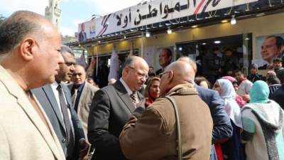 لتوفير السلع بأسعار مخفضة.. محافظة القاهرة يواصل إفتتاح منافذ "أهلا رمضان"