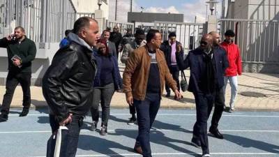 وفد الكاف يشيد بتجهيزات استاد هيئة قناة السويس