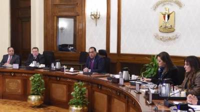 مدبولي يتابع خطوات تنفيذ خطة الطروحات الحكومية