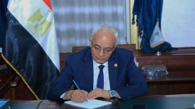 التعليم تقرر تخفيف مناهج الترم الثانى من العام الدراسي الحالي