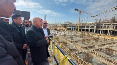 وزير النقل يتفقد معدلات تنفيذ المرحلة الثالثة للقطار الكهربائى الخفيف