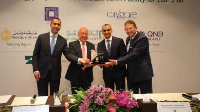 بنوك الأهلي ومصر وقطر الوطني الأهلي يوقعون عقد تمويل مشترك ب 2 مليار جنيه