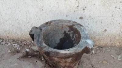 العثور على قطع أثرية تعود للعصر اليوناني أثناء الحفر بمشروع الصرف الصحى بقنا