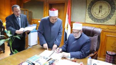 وكيل الأزهر يعتمد نتيجة الفصل الدراسي الأول لطلاب الأزهر بالخارج